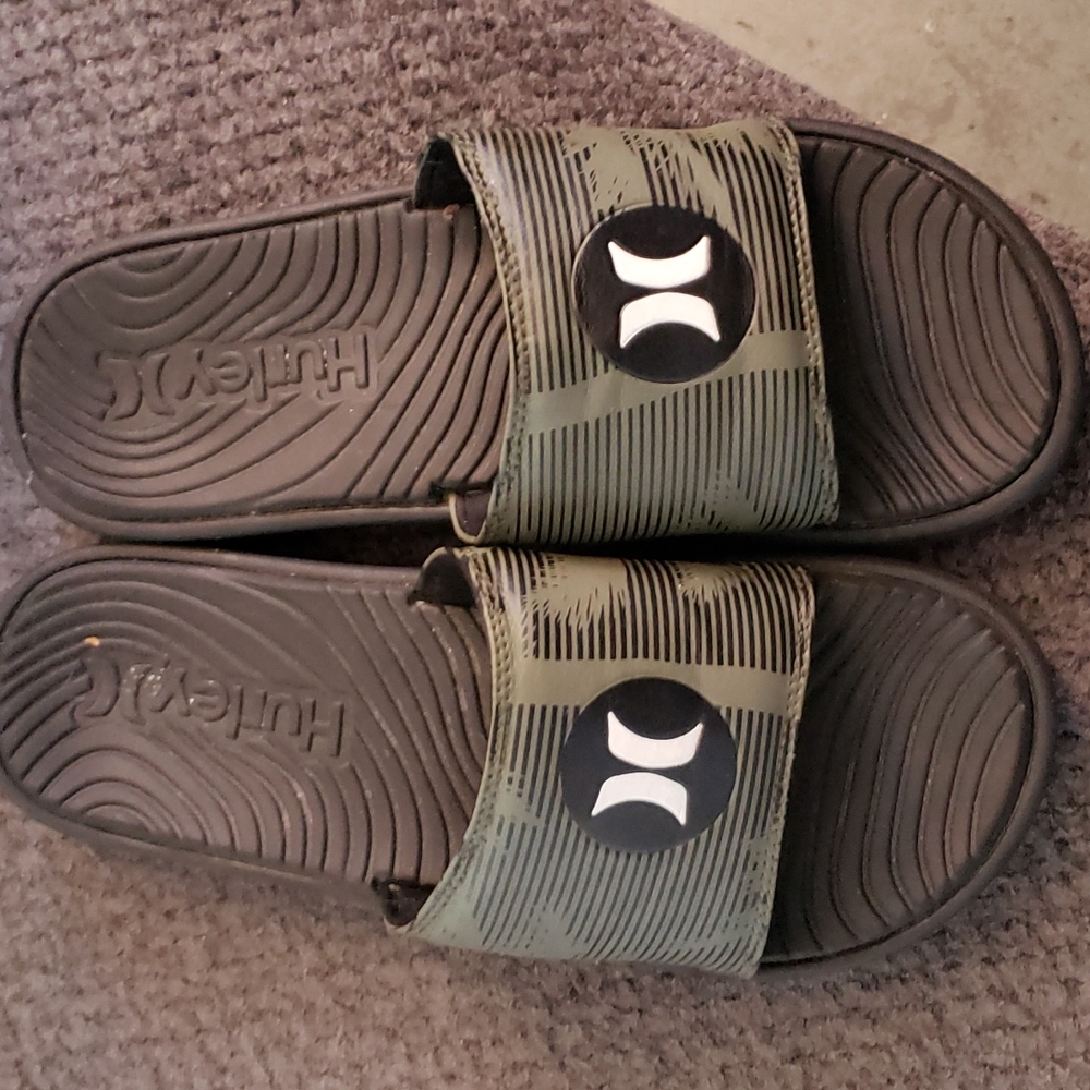 Hurley flip flops